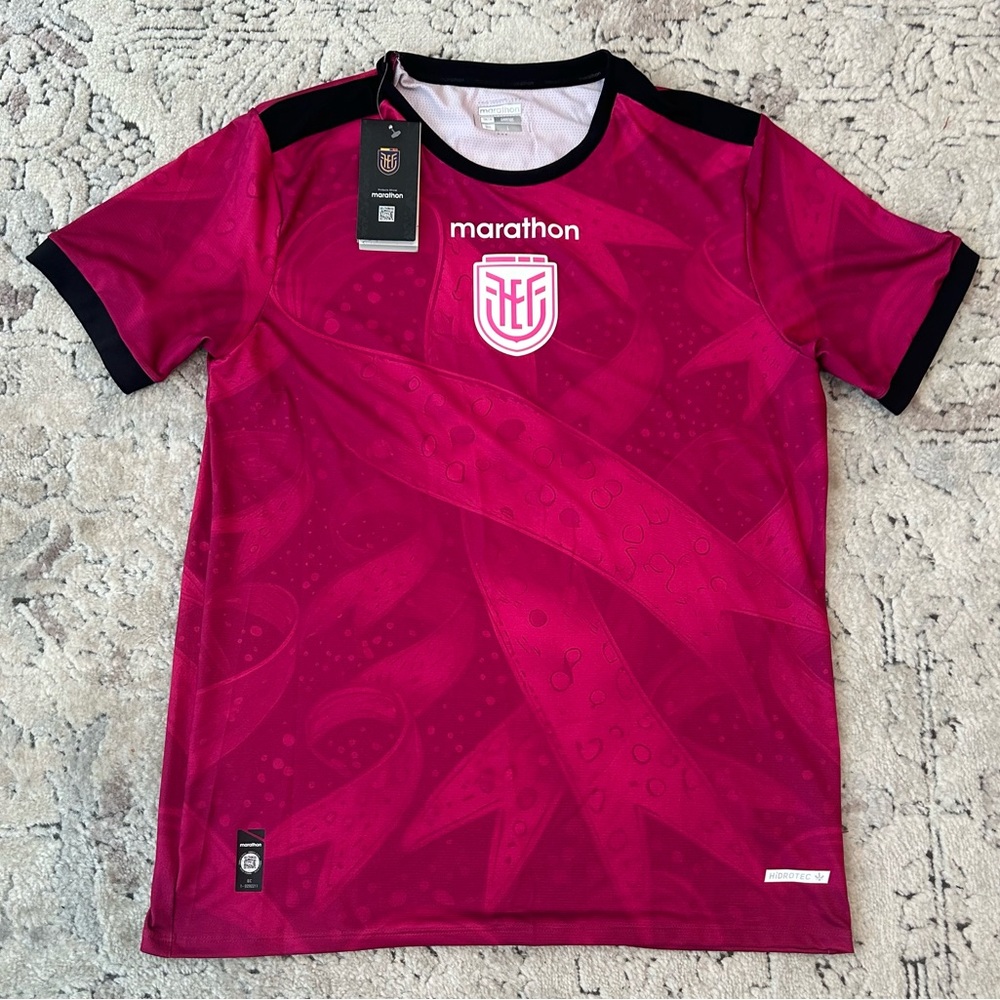 Marathon Authentic Ecuador National Soccer Team Pre-Match Pink Jersey Men’s L